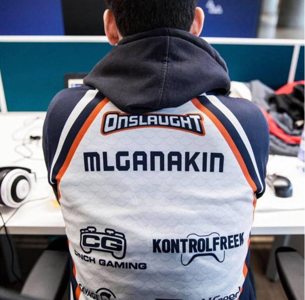 Brandon competing in an MLGANAKIN team jersey